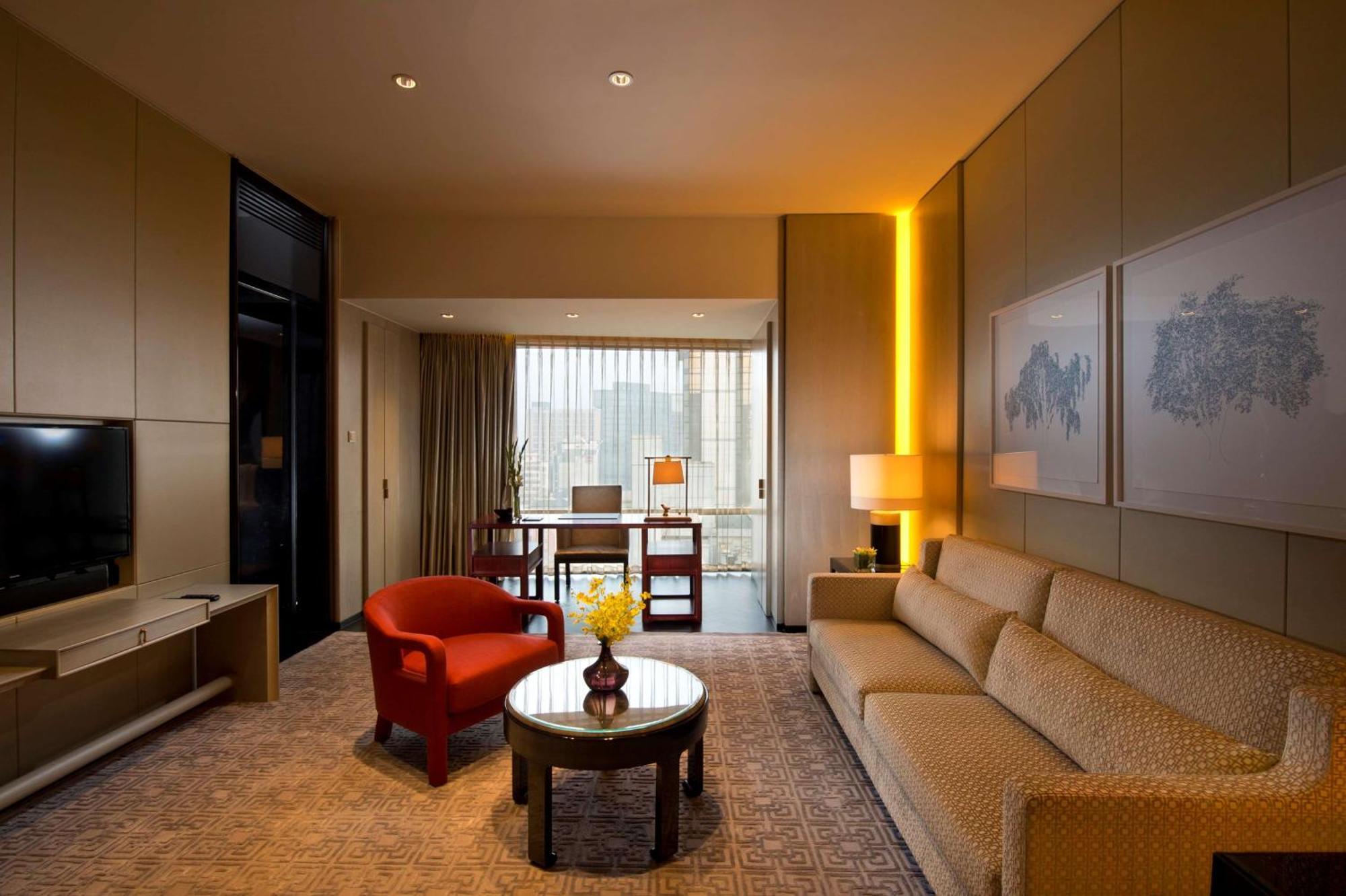 Waldorf Astoria 5*