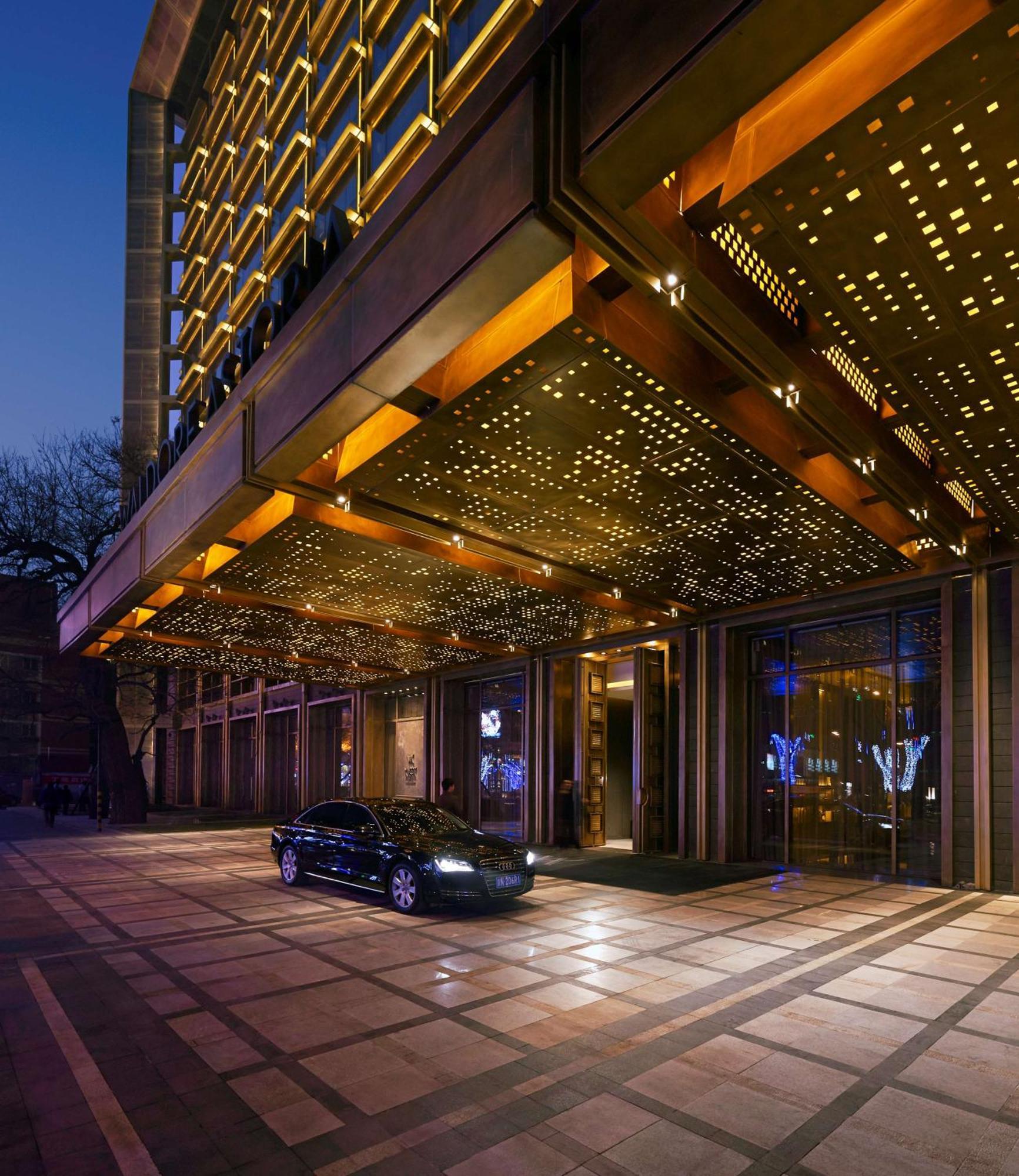 Waldorf Astoria Hotel 5*